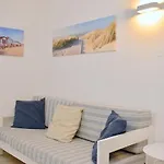 Bright Flat Overlooking The Sea-beahost