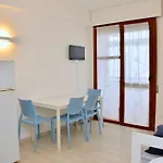Apartment Bright Flat Overlooking The Sea-beahost *