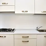 Apartment Bright Flat Overlooking The Sea-beahost