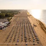 Bright Flat Overlooking The Sea-beahost Daire Bibione