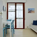 Bright Flat Overlooking The Sea-beahost Daire *