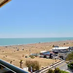 Bright Flat Overlooking The Sea-beahost Daire *