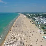 Bright Flat Overlooking The Sea-beahost Daire *