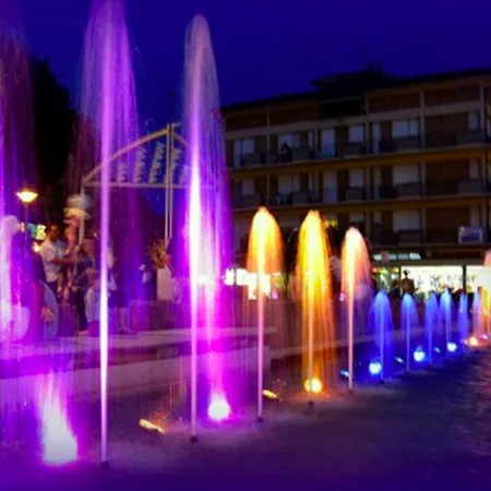 דירה Bright Flat Overlooking The Sea-beahost *