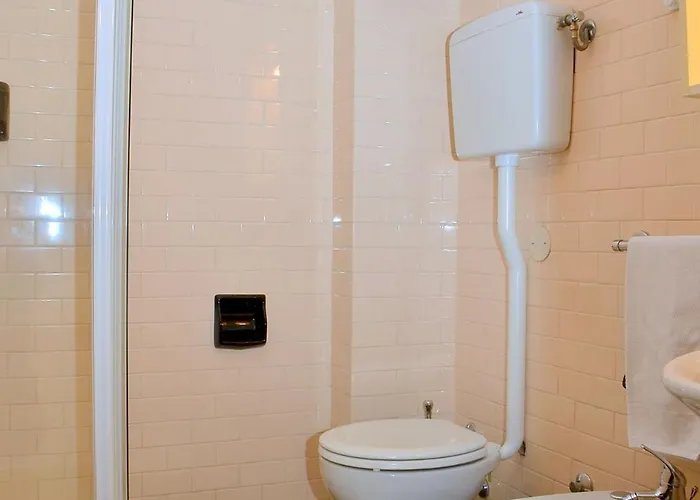 Bright Flat Overlooking The Sea-beahost *