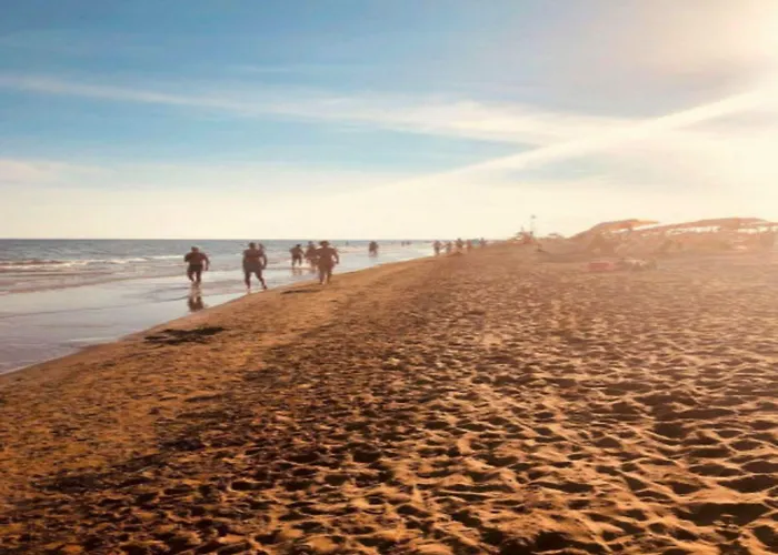 Lägenhet Bright Flat Overlooking The Sea-beahost