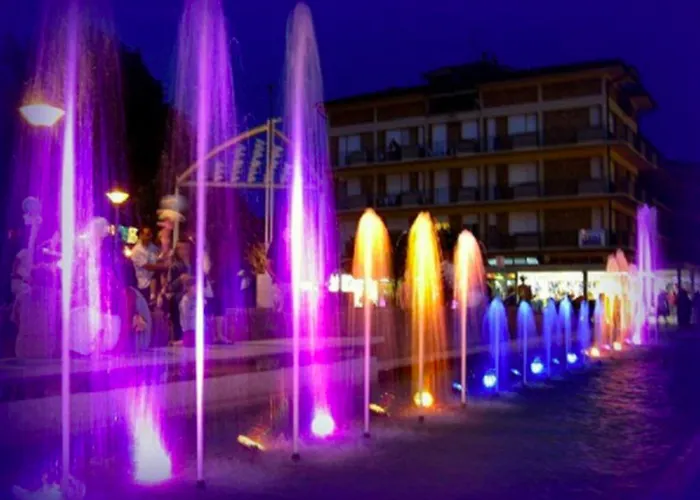 Daire Bright Flat Overlooking The Sea-beahost *